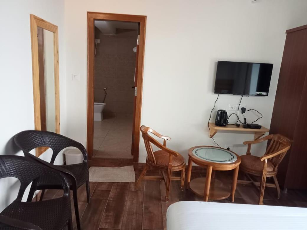 The Kumaon Retreat Hotel Nainital Phòng bức ảnh