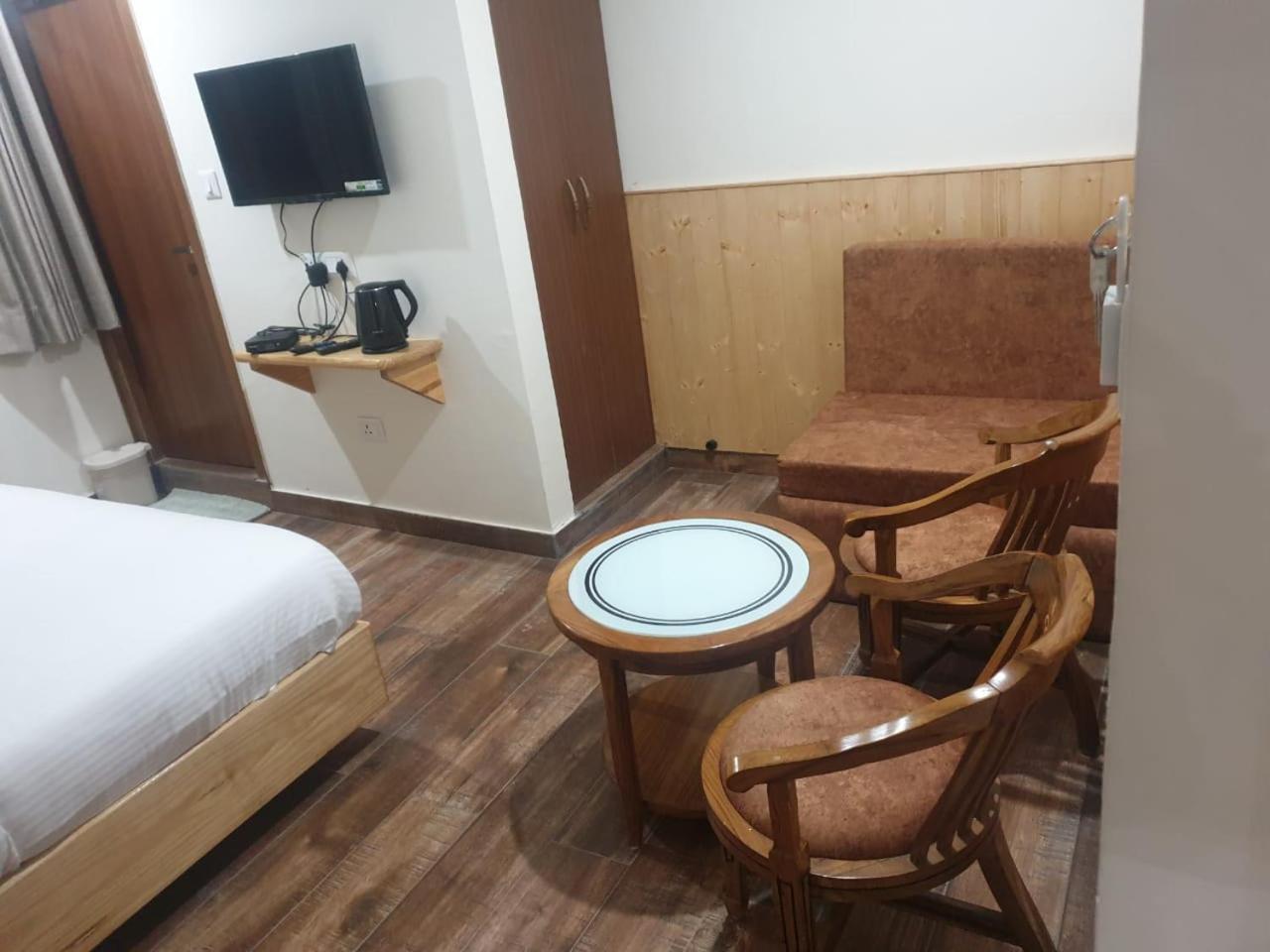 The Kumaon Retreat Hotel Nainital Phòng bức ảnh
